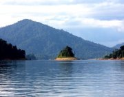 an island in tasik kenyir, terengganu